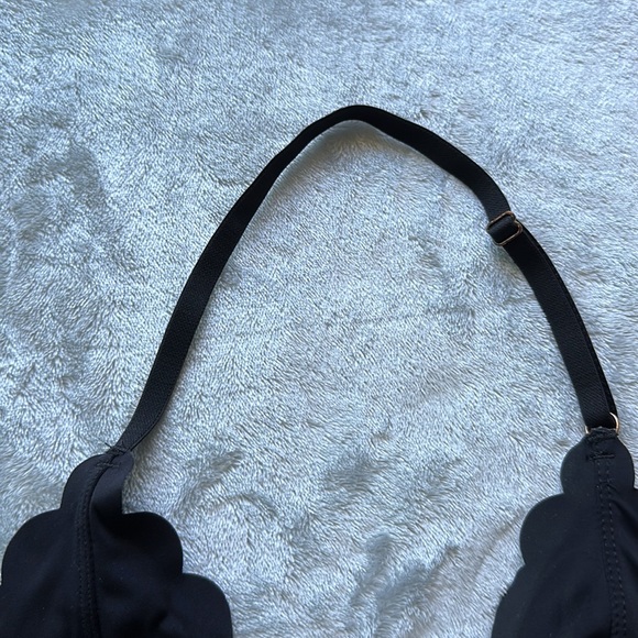 Urban Outfitters bralette - Picture 2 of 4